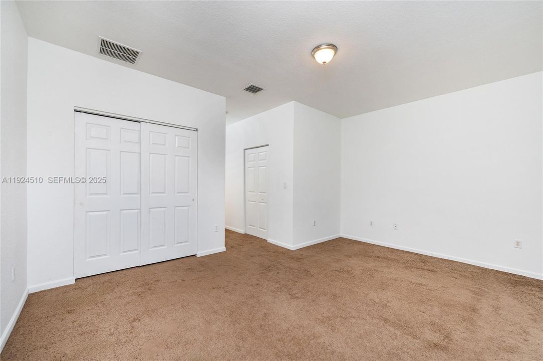 待售: $380,000 (3 贝兹, 2 浴室, 1459 平方英尺)