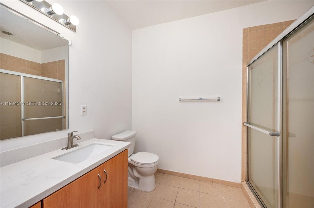 待售: $380,000 (3 贝兹, 2 浴室, 1459 平方英尺)