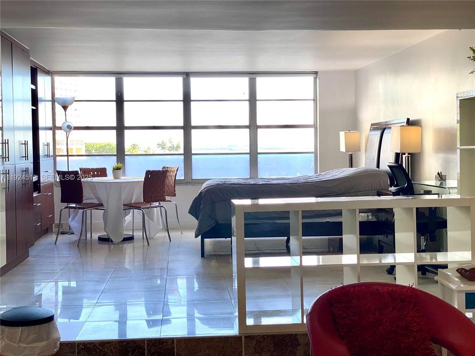 For Sale: $255,000 (0 beds, 1 baths, 580 Square Feet)