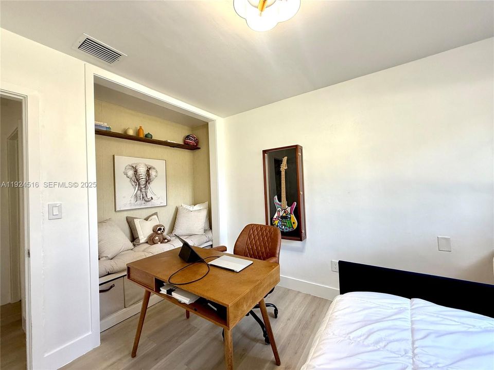 В аренду: $6,500 (4 спален, 2 ванн, 2245 Квадратных фут)