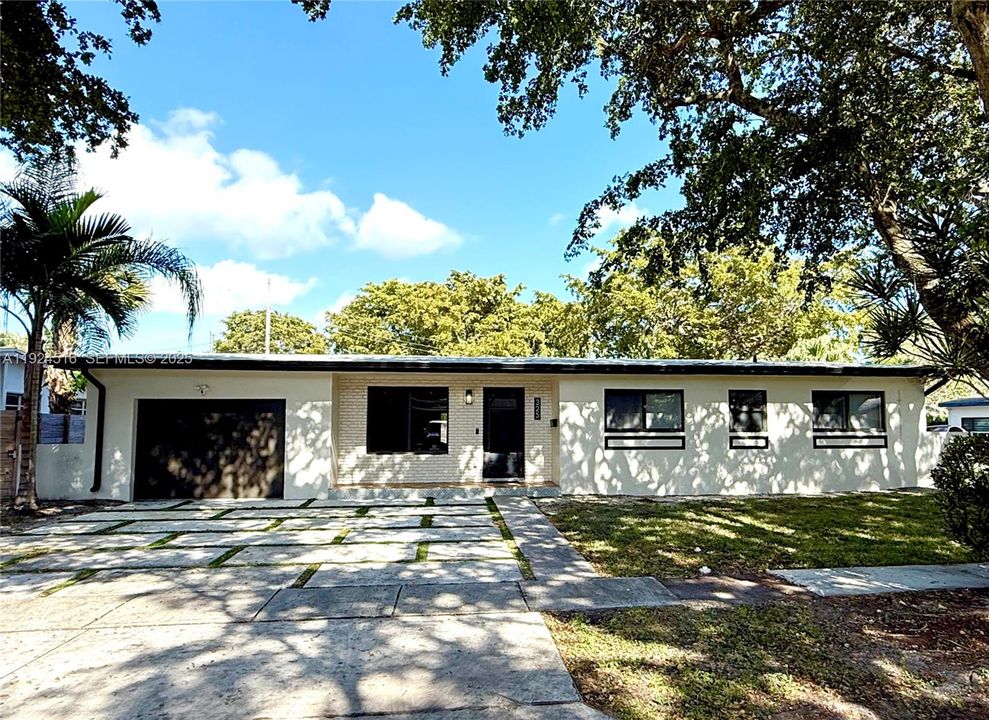 В аренду: $6,500 (4 спален, 2 ванн, 2245 Квадратных фут)