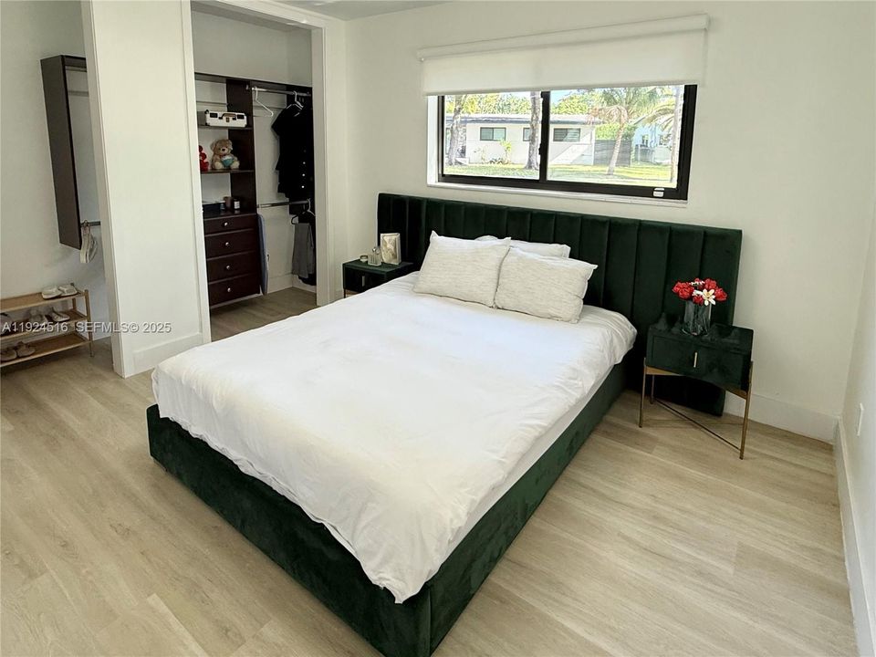 В аренду: $6,500 (4 спален, 2 ванн, 2245 Квадратных фут)