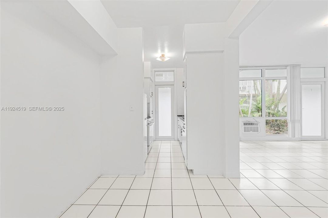 В аренду: $1,875 (1 спален, 1 ванн, 660 Квадратных фут)