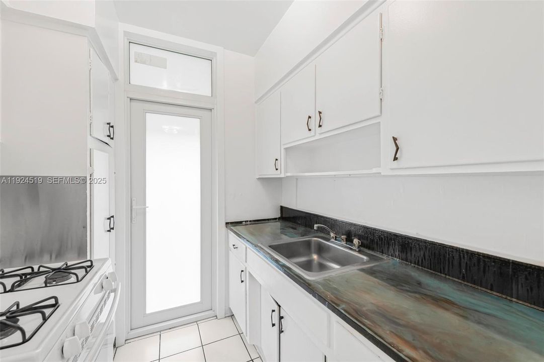 В аренду: $1,875 (1 спален, 1 ванн, 660 Квадратных фут)