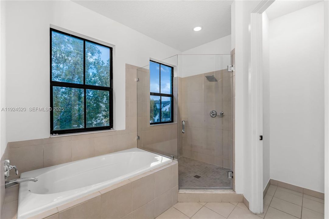 For Sale: $675,000 (3 beds, 2 baths, 2291 Square Feet)