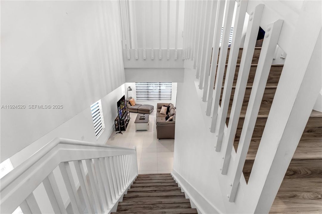 For Sale: $675,000 (3 beds, 2 baths, 2291 Square Feet)