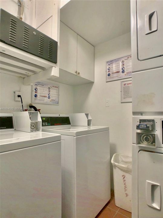 For Sale: $265,000 (2 beds, 1 baths, 613 Square Feet)