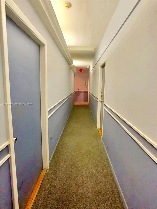 For Sale: $265,000 (2 beds, 1 baths, 613 Square Feet)