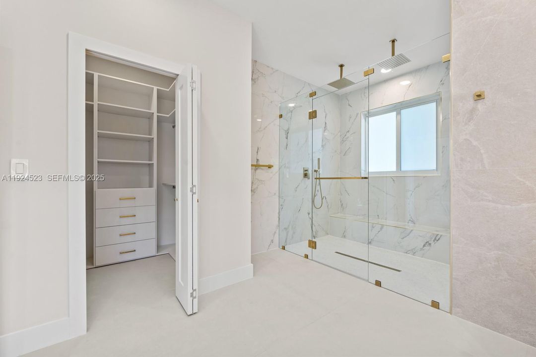 For Sale: $2,195,000 (5 beds, 3 baths, 3360 Square Feet)