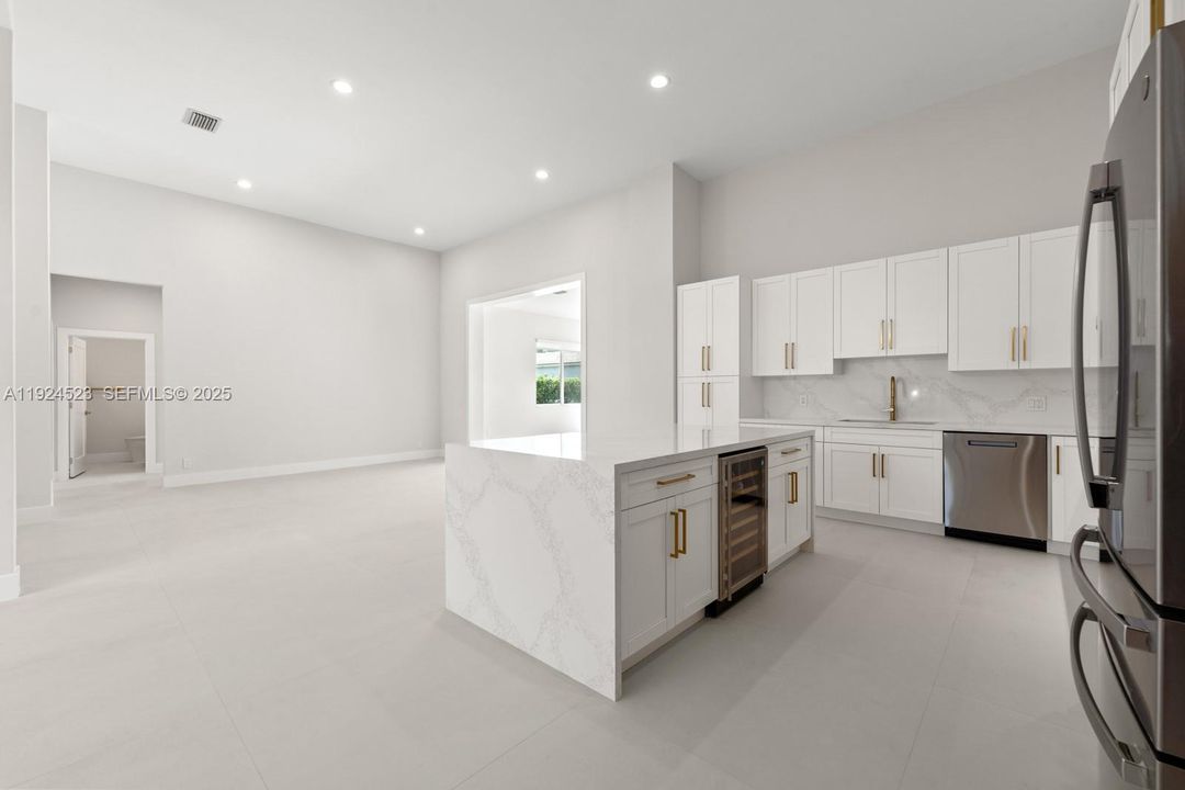 For Sale: $2,195,000 (5 beds, 3 baths, 3360 Square Feet)