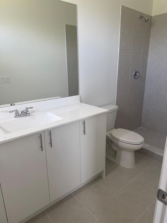 En Renta: $2,490 (3 camas, 2 baños, 0 Pies cuadrados)