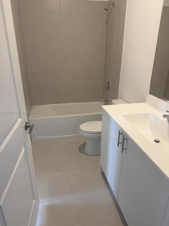 En Renta: $2,490 (3 camas, 2 baños, 0 Pies cuadrados)