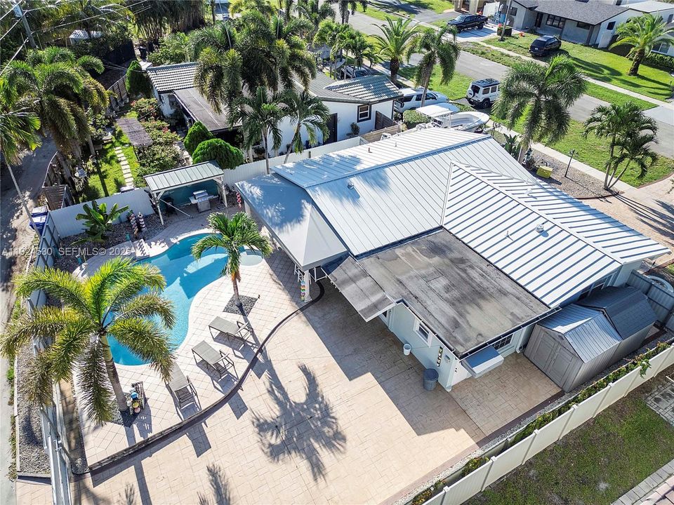 На продажу: $740,000 (3 спален, 2 ванн, 1688 Квадратных фут)