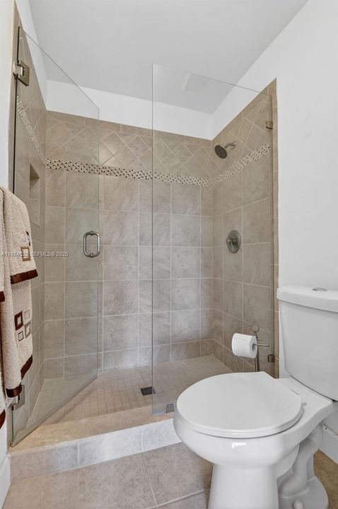 На продажу: $265,000 (3 спален, 2 ванн, 1396 Квадратных фут)