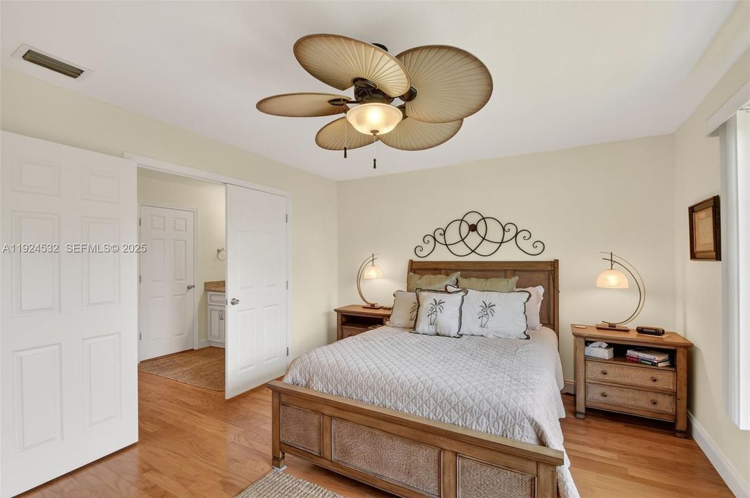 На продажу: $265,000 (3 спален, 2 ванн, 1396 Квадратных фут)