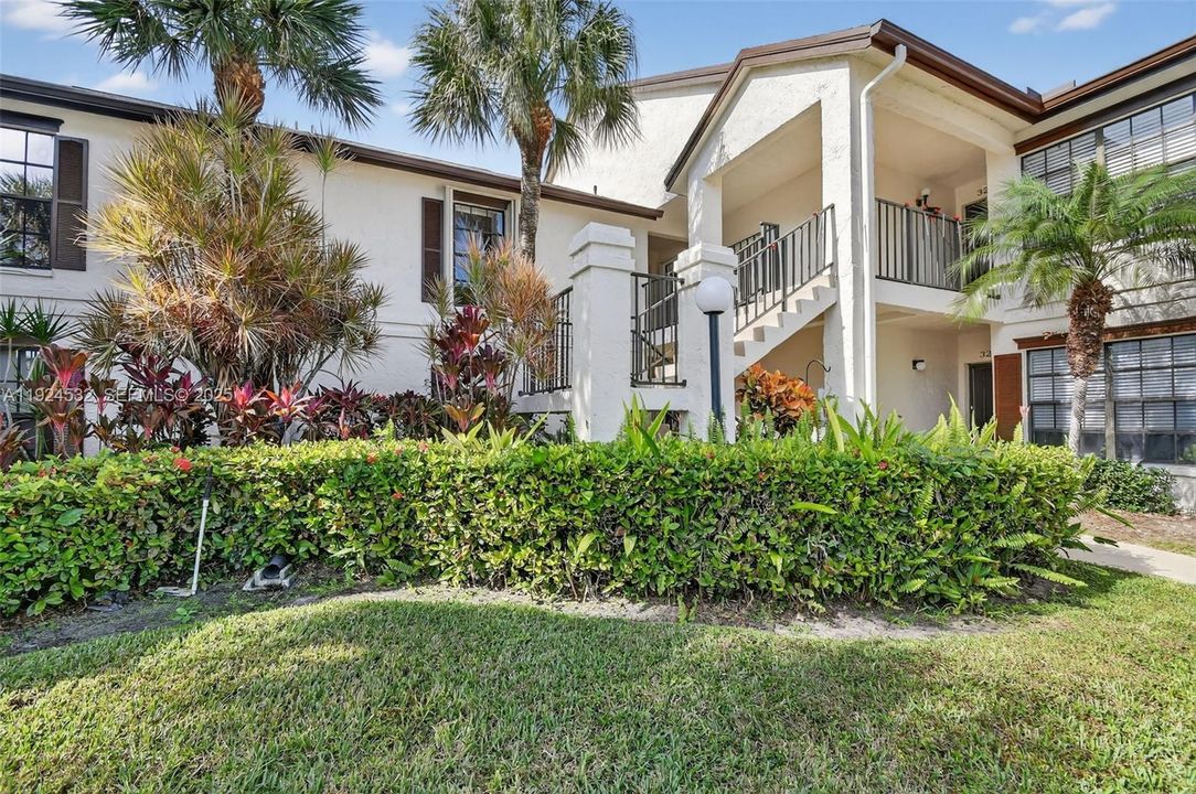 На продажу: $265,000 (3 спален, 2 ванн, 1396 Квадратных фут)