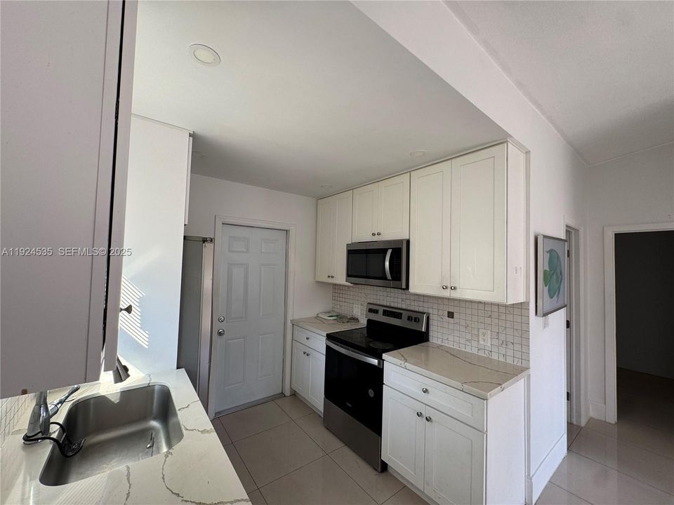 待售: $245,000 (2 贝兹, 1 浴室, 0 平方英尺)