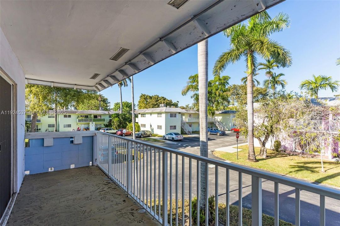 В аренду: $1,750 (1 спален, 1 ванн, 620 Квадратных фут)