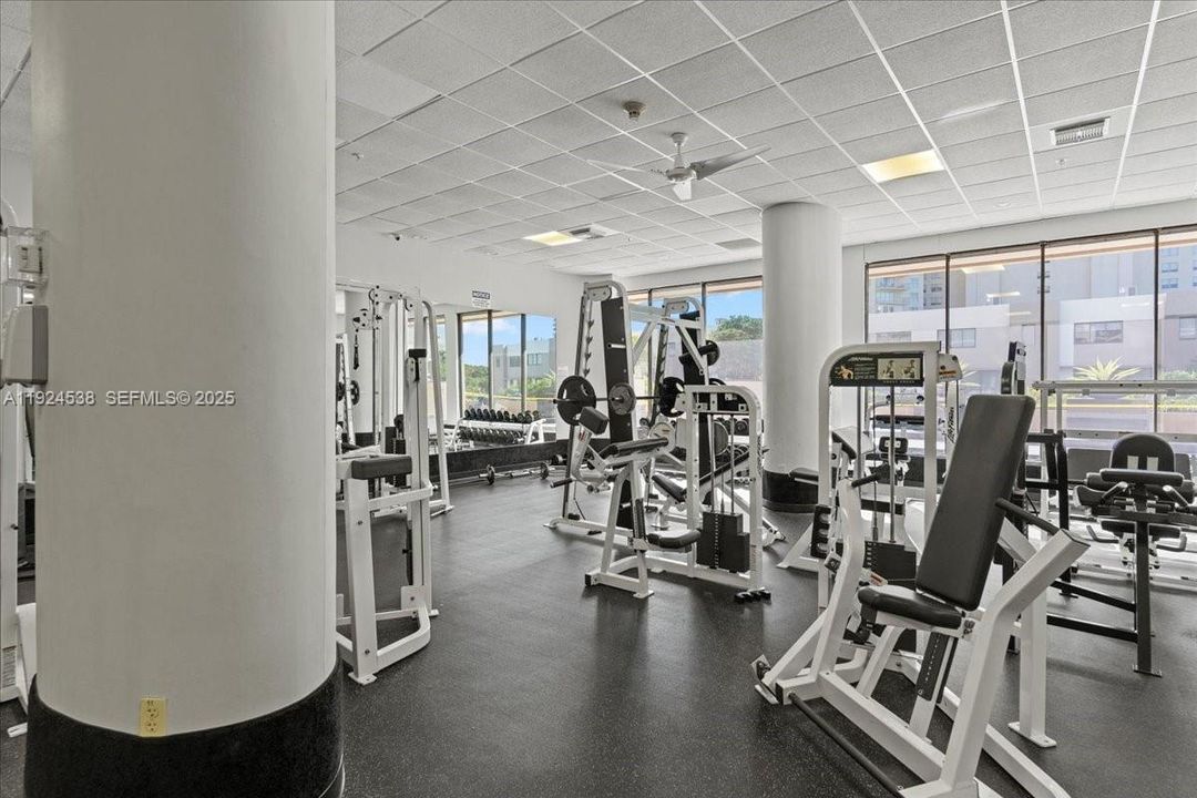 На продажу: $570,000 (2 спален, 3 ванн, 1950 Квадратных фут)