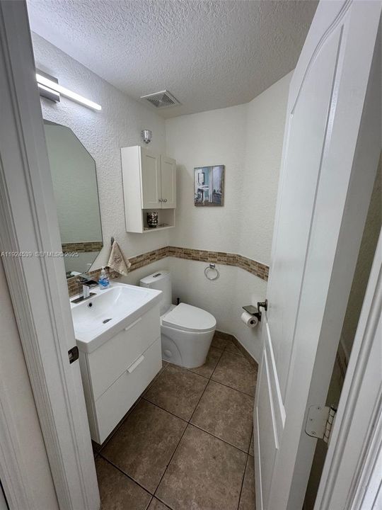 For Sale: $740,000 (4 beds, 2 baths, 2217 Square Feet)