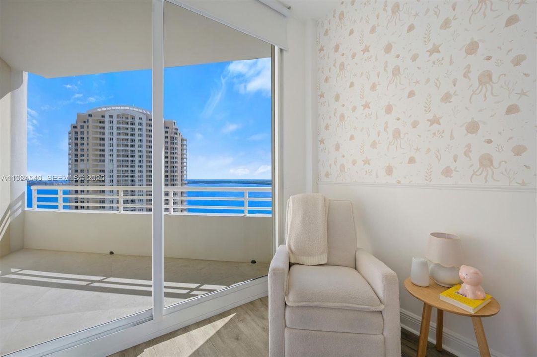 For Sale: $865,000 (2 beds, 2 baths, 1300 Square Feet)