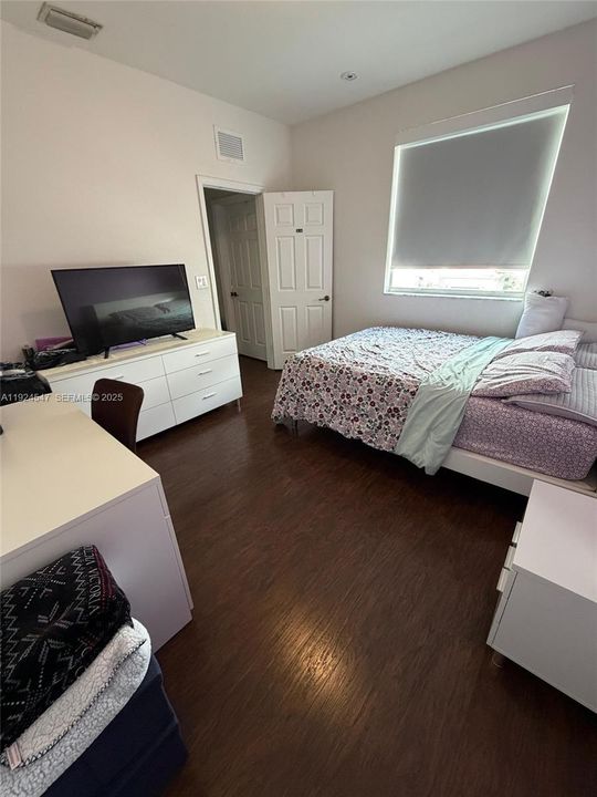 На продажу: $585,000 (3 спален, 2 ванн, 1531 Квадратных фут)