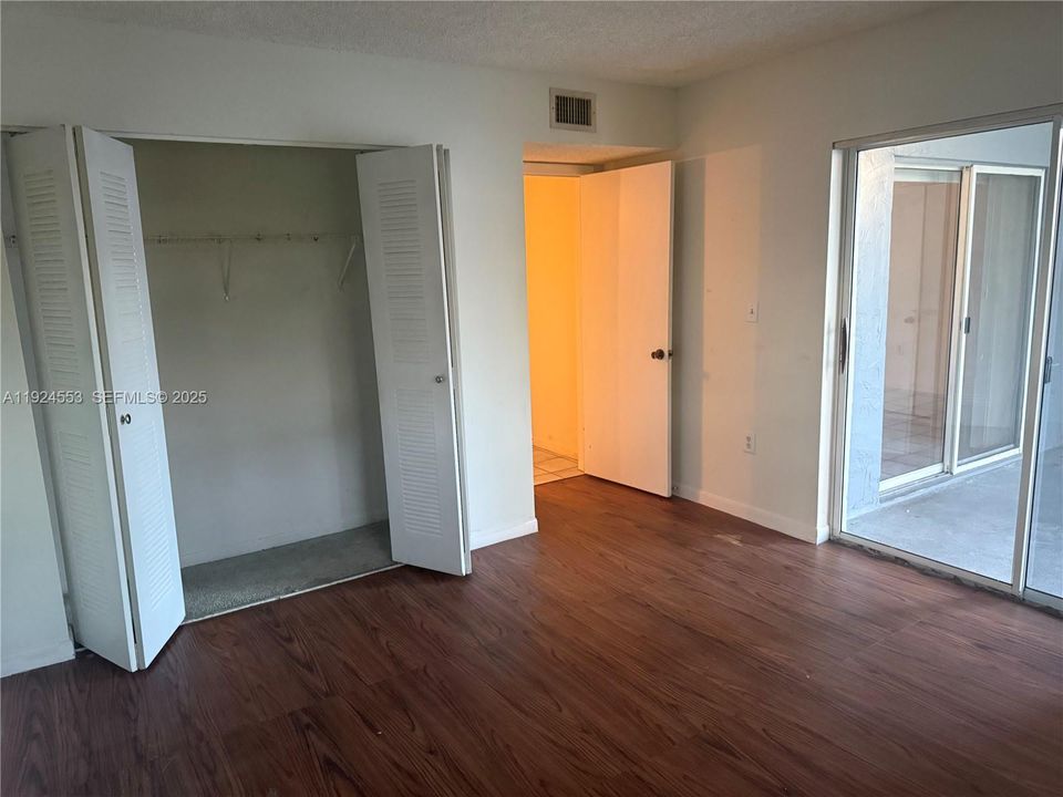 For Rent: $2,000 (2 beds, 2 baths, 1113 Square Feet)