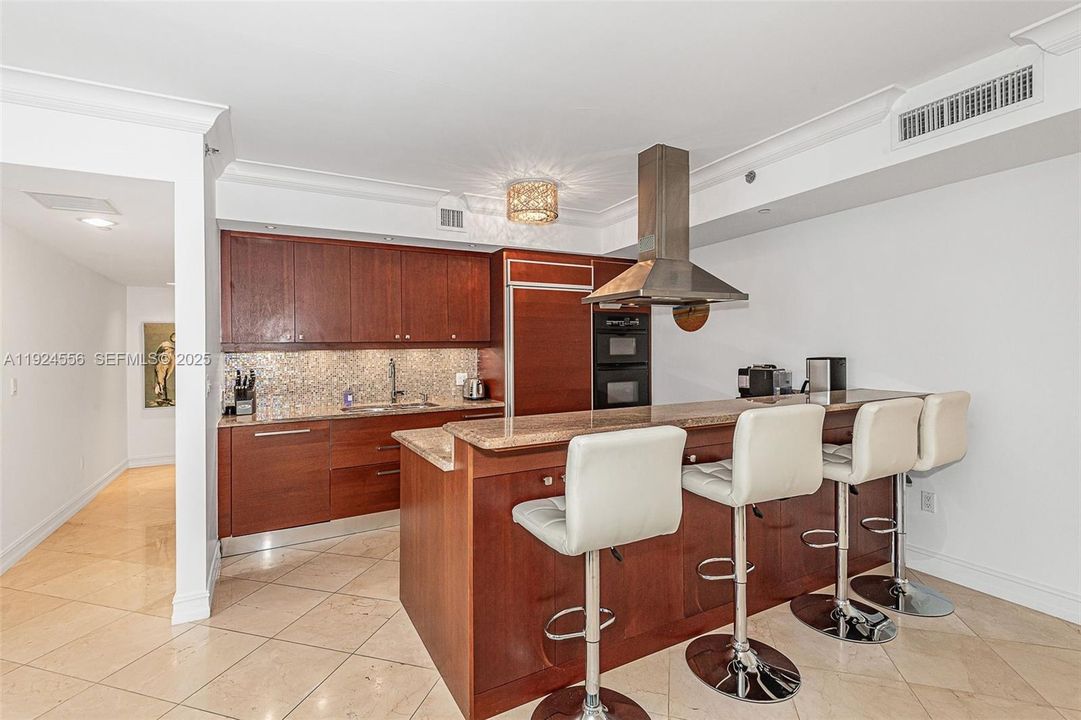 For Rent: $6,500 (2 beds, 2 baths, 1782 Square Feet)