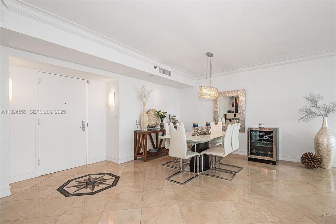 For Rent: $6,500 (2 beds, 2 baths, 1782 Square Feet)