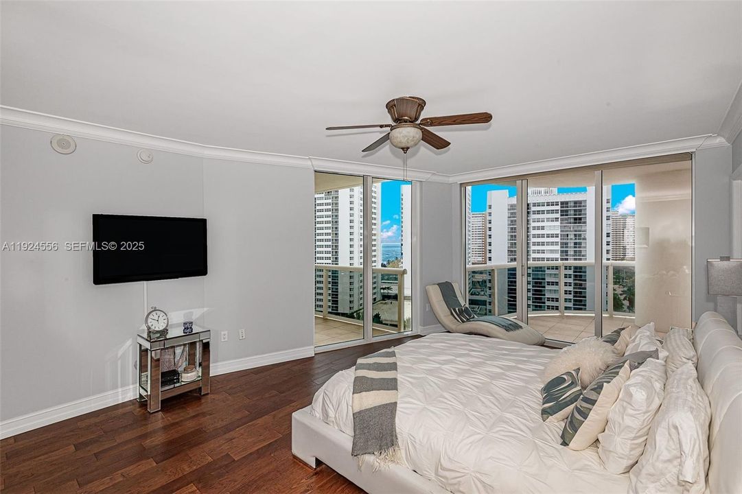 For Rent: $6,500 (2 beds, 2 baths, 1782 Square Feet)