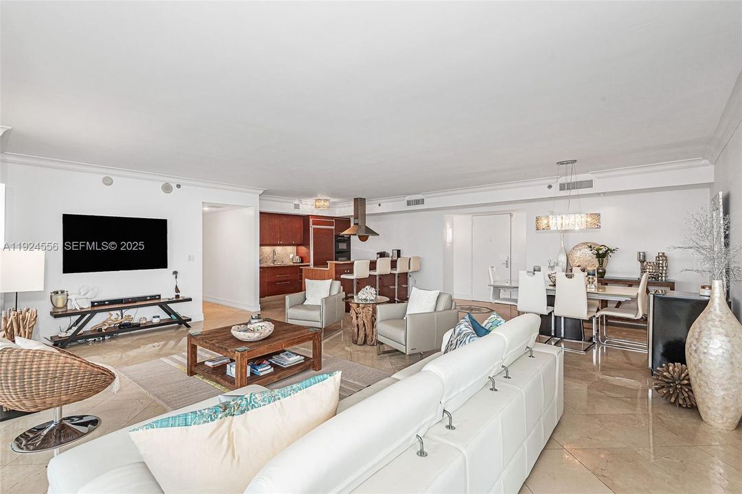 For Rent: $6,500 (2 beds, 2 baths, 1782 Square Feet)