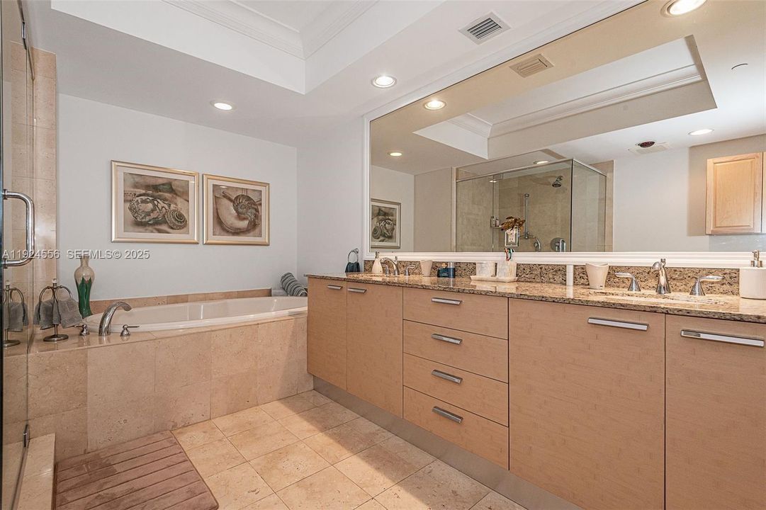 For Rent: $6,500 (2 beds, 2 baths, 1782 Square Feet)