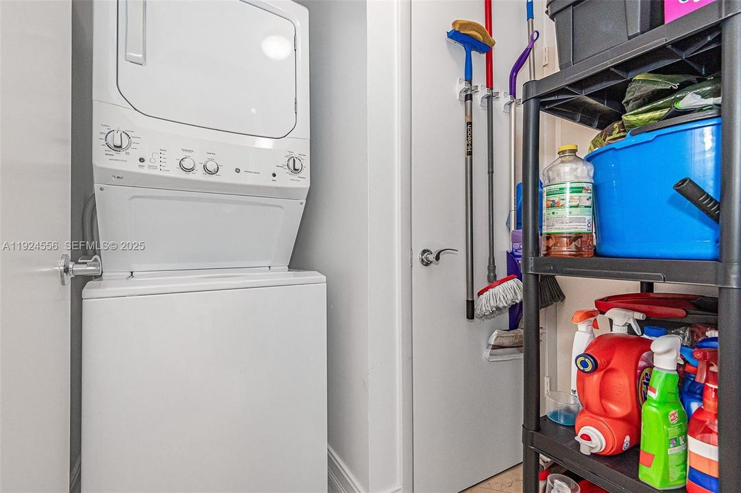 For Rent: $6,500 (2 beds, 2 baths, 1782 Square Feet)