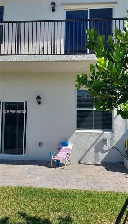 For Rent: $3,500 (4 beds, 2 baths, 1826 Square Feet)