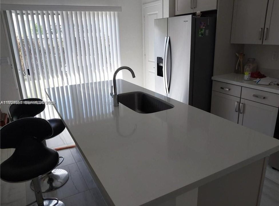 For Rent: $3,500 (4 beds, 2 baths, 1826 Square Feet)