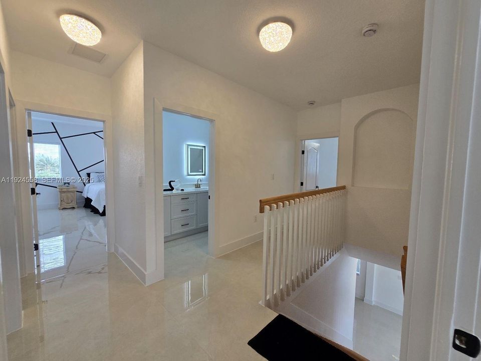 For Sale: $1,299,999 (4 beds, 3 baths, 2338 Square Feet)