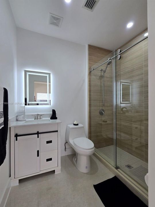 For Sale: $1,299,999 (4 beds, 3 baths, 2338 Square Feet)