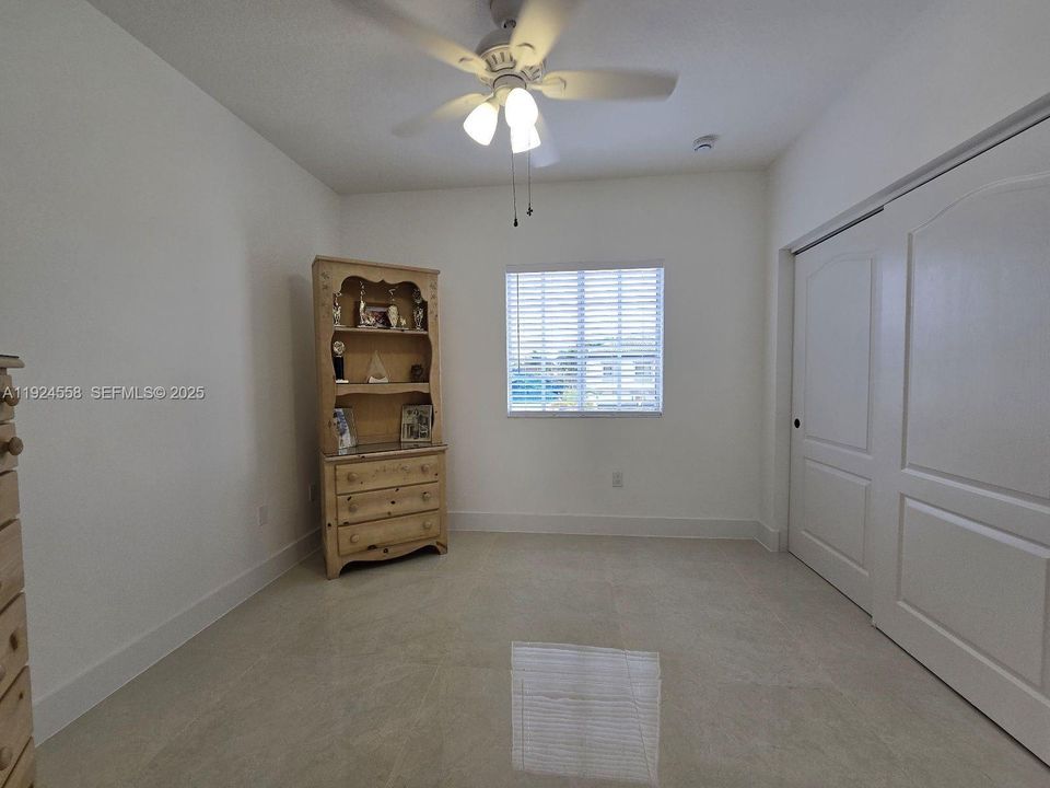 For Sale: $1,299,999 (4 beds, 3 baths, 2338 Square Feet)