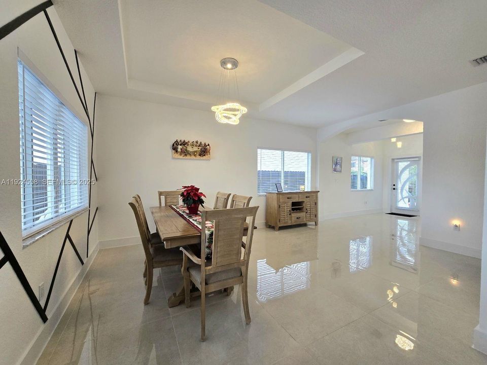 For Sale: $1,299,999 (4 beds, 3 baths, 2338 Square Feet)