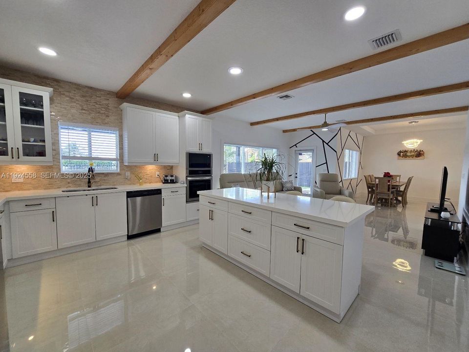 For Sale: $1,299,999 (4 beds, 3 baths, 2338 Square Feet)