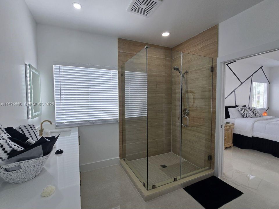 For Sale: $1,299,999 (4 beds, 3 baths, 2338 Square Feet)