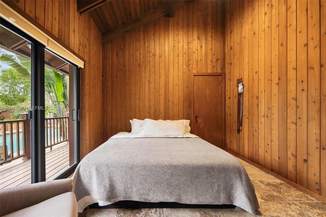 For Sale: $3,250,000 (3 beds, 3 baths, 4318 Square Feet)