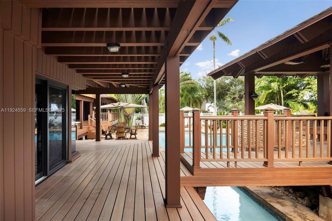 For Sale: $3,250,000 (3 beds, 3 baths, 4318 Square Feet)