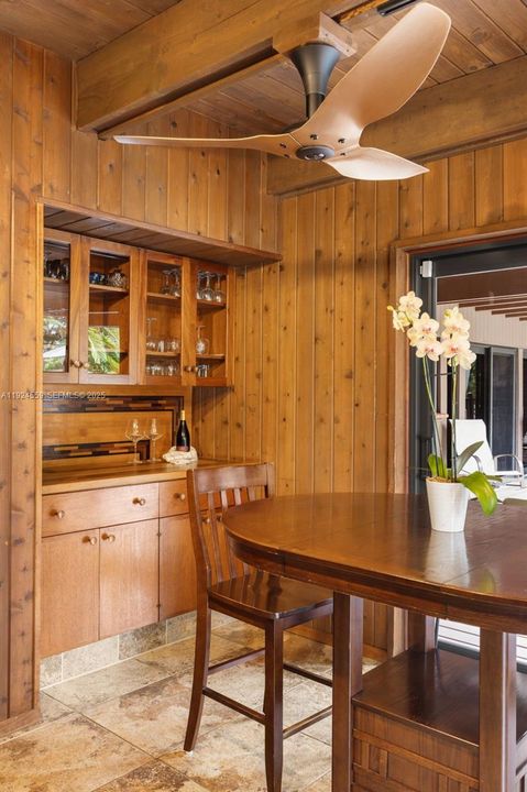 For Sale: $3,250,000 (3 beds, 3 baths, 4318 Square Feet)