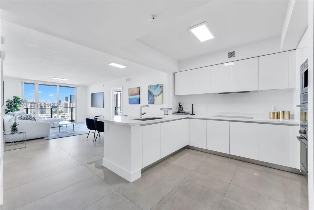 For Rent: $6,700 (3 beds, 3 baths, 1524 Square Feet)