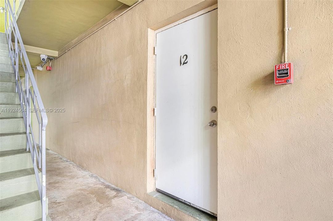 В аренду: $1,600 (0 спален, 1 ванн, 450 Квадратных фут)