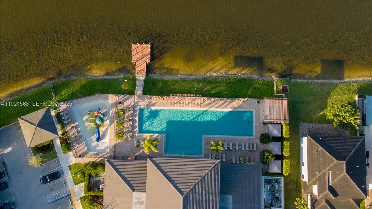 For Rent: $6,500 (5 beds, 3 baths, 2582 Square Feet)