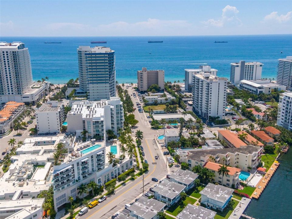 For Rent: $6,200 (2 beds, 2 baths, 1286 Square Feet)