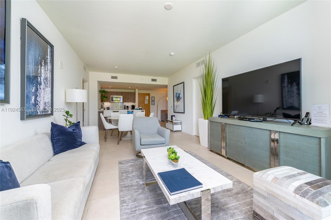 For Rent: $6,200 (2 beds, 2 baths, 1286 Square Feet)