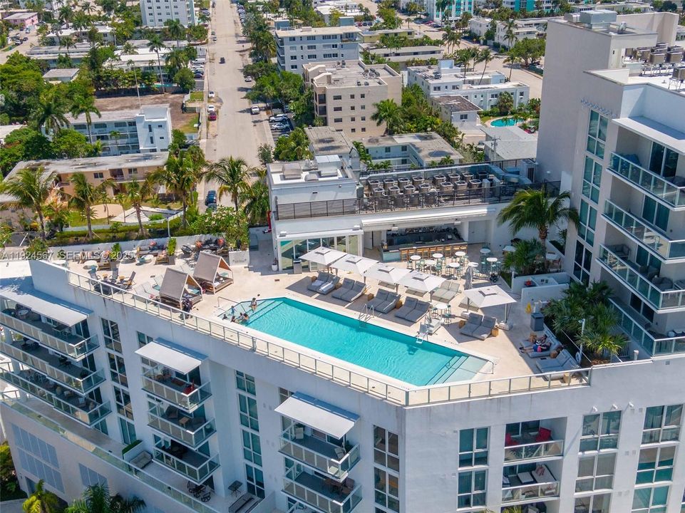 For Rent: $6,200 (2 beds, 2 baths, 1286 Square Feet)